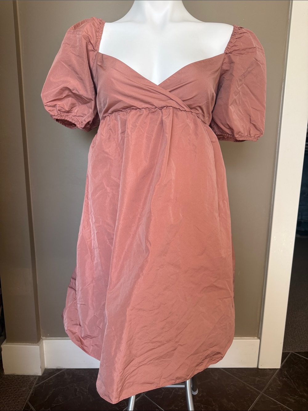 WILFRED Heirloom Pink Puffy Sleeve Tie Back Opera Mini Dress Women's Size L